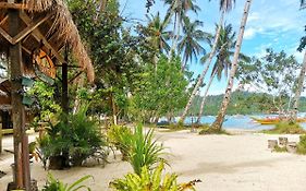 Besaga Beachfront B&B - Port Barton